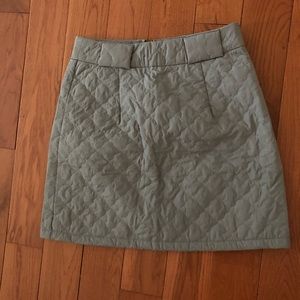 Ladies “quilted style” skirt. Versatile.